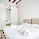 Joivy Lovely Flat Near Naviglio Grande